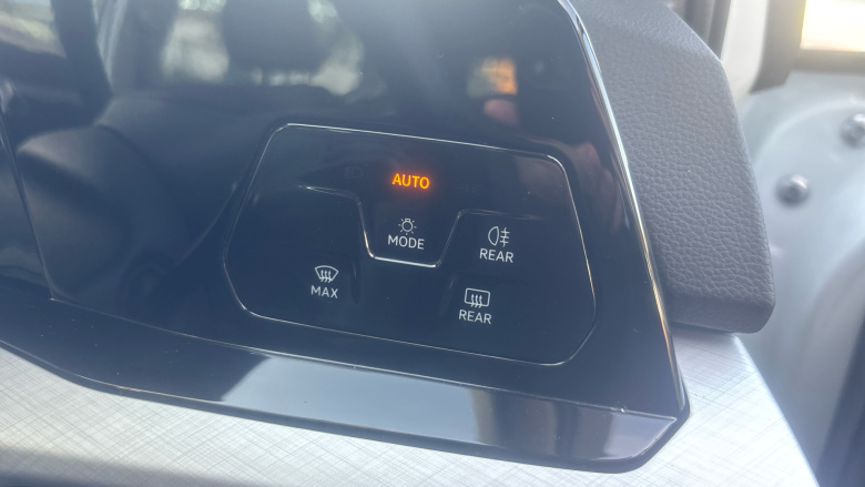 Volkswagen Golf 1.5 TSI Life 5dr Petrol Hatchback